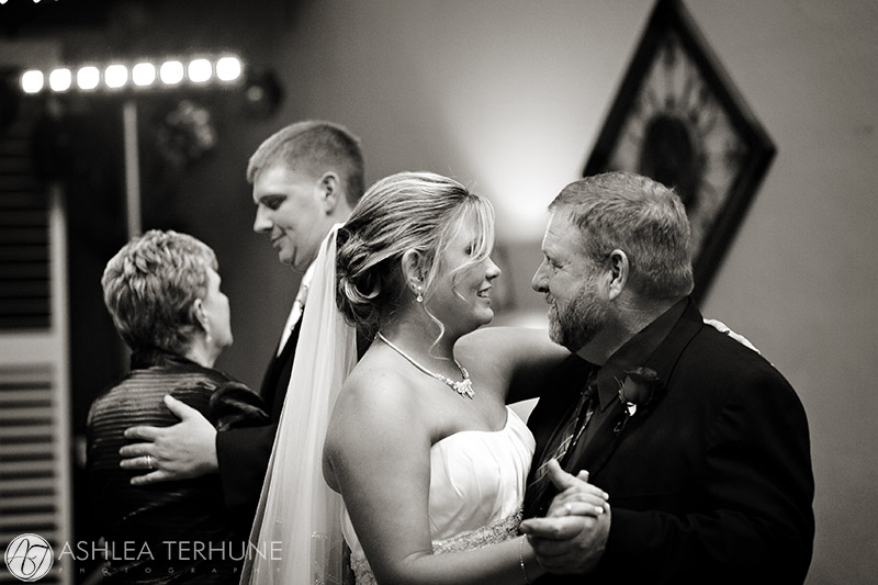 Megan & Will Amber Leaf 27