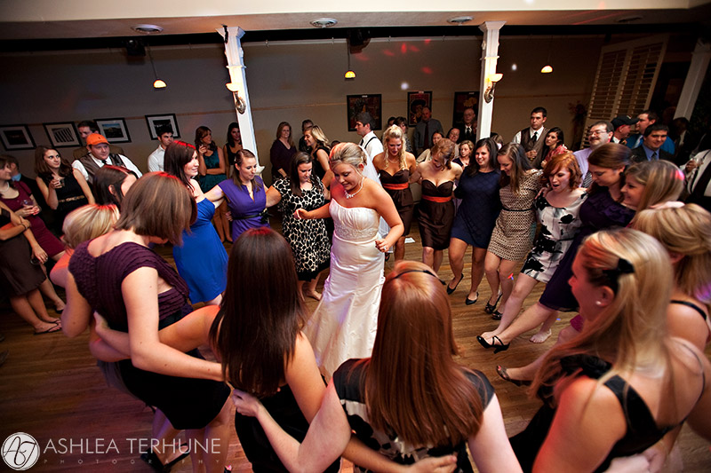 Megan & Will Amber Leaf 28