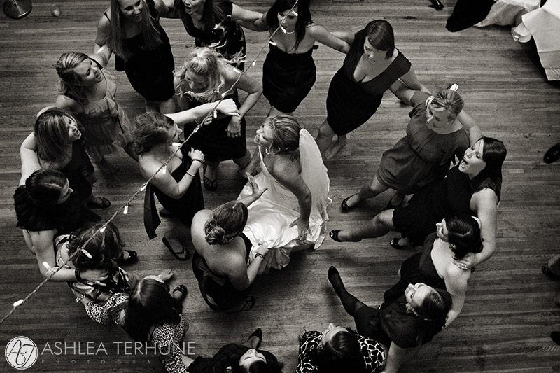 Megan & Will Amber Leaf 29