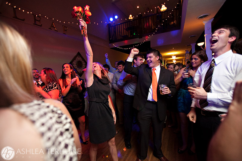 Megan & Will Amber Leaf 30