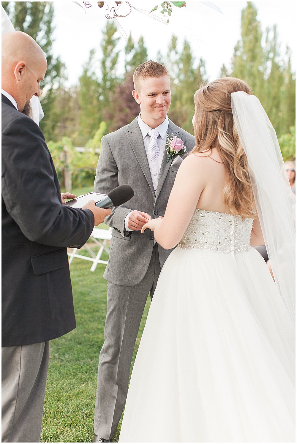 Beacon Hill Wedding Spokane Wedding Photographer 18.jpg