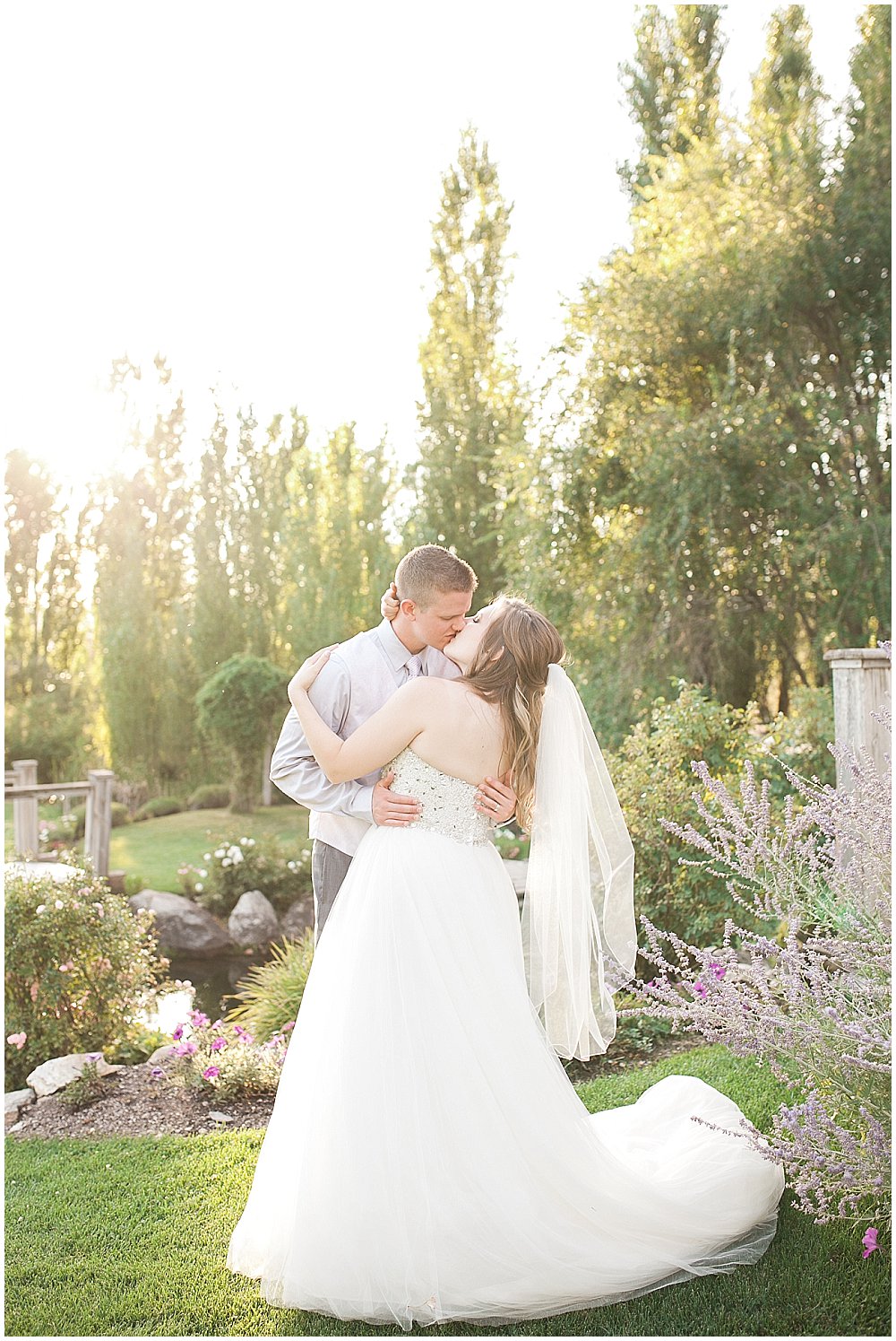 Beacon Hill Wedding Spokane Wedding Photographer 29.jpg