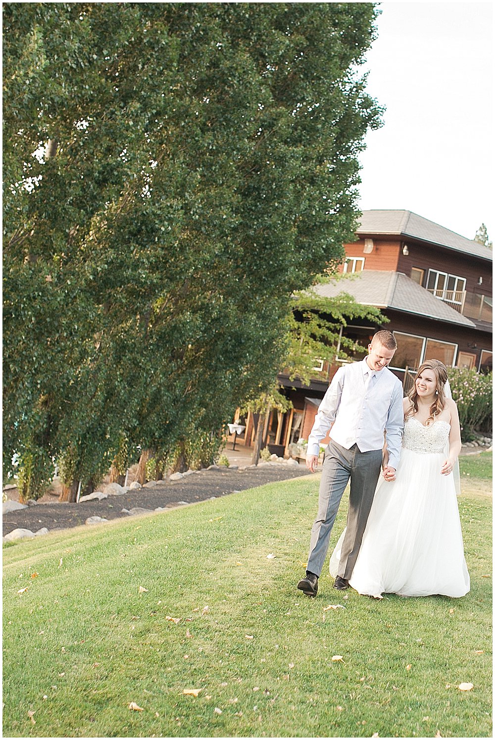 Beacon Hill Wedding Spokane Wedding Photographer 30.jpg