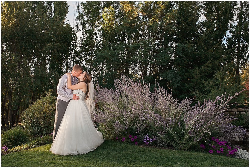 Beacon Hill Wedding Spokane Wedding Photographer 37.jpg